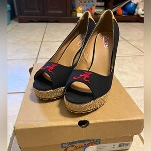 Campus Cruisers Black Alabama Wedges, Women’s size 8